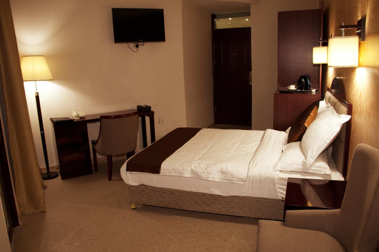 Manrashiwa Hotel Adís Abeba Habitación foto