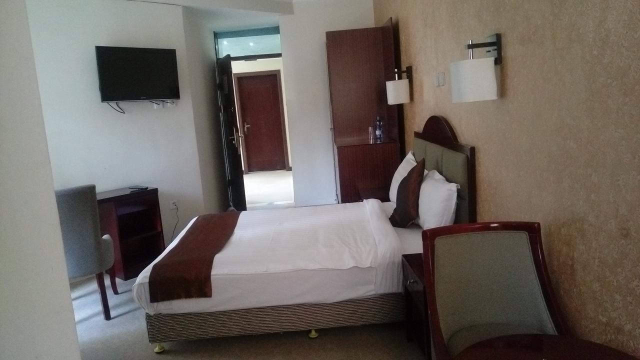 Manrashiwa Hotel Adís Abeba Exterior foto